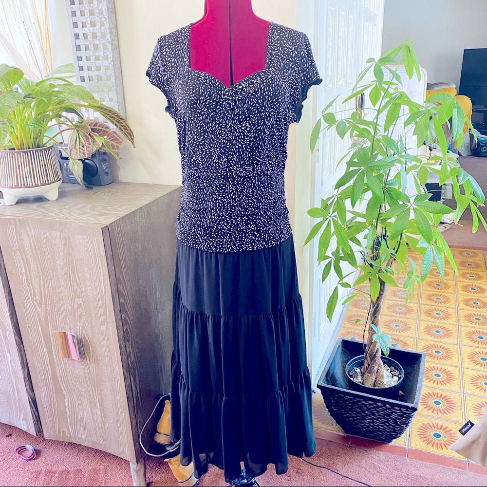 MSK Metallic-Bodice Gown. Size 10.